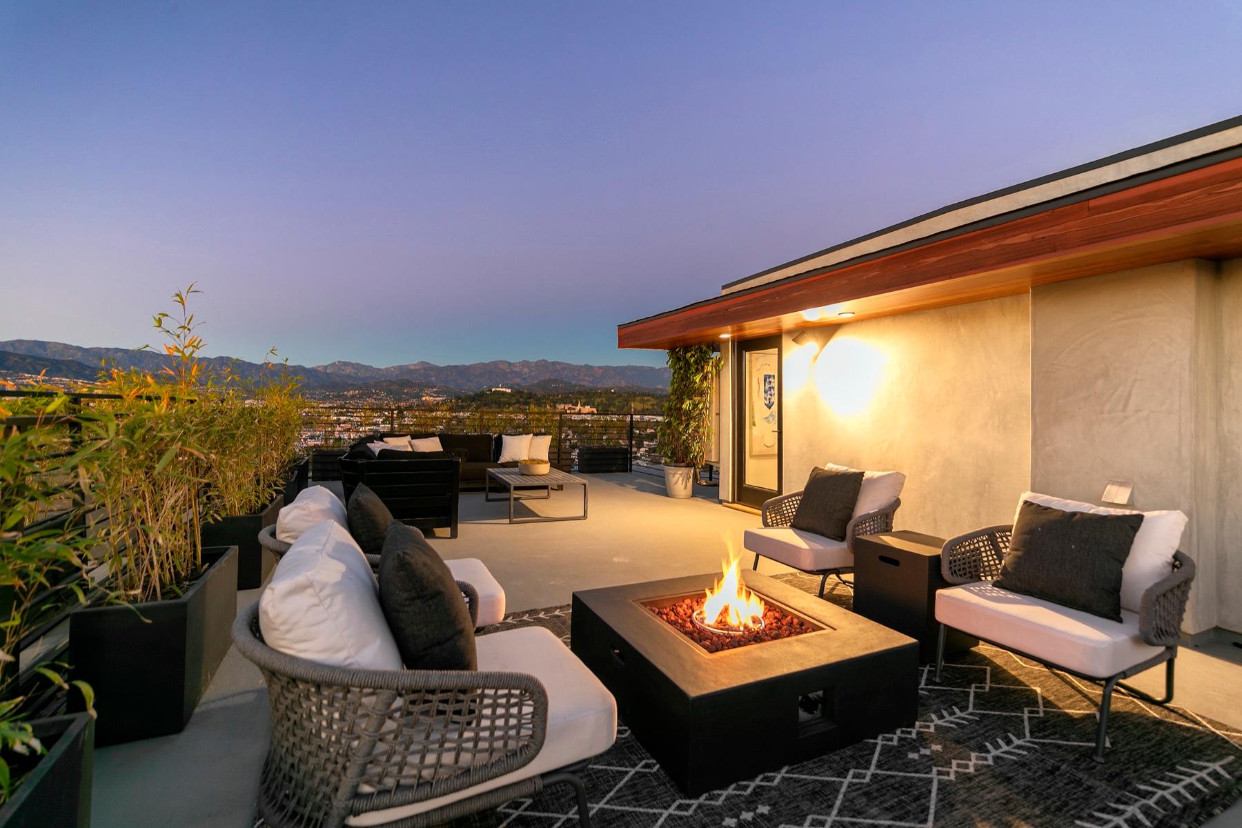 2925 Waverly Dr.